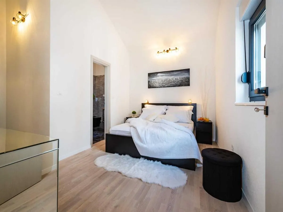 Luxury Villa Magale With Large Pool Biograd Na Moru
